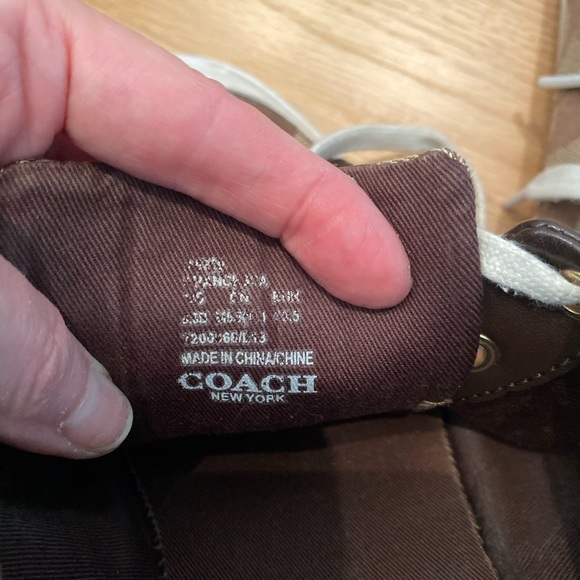 Coach Womens Sneakers w Signature Tan C Pattern w Brown Leather Trim / Size 9.5 - Picture 6 of 14